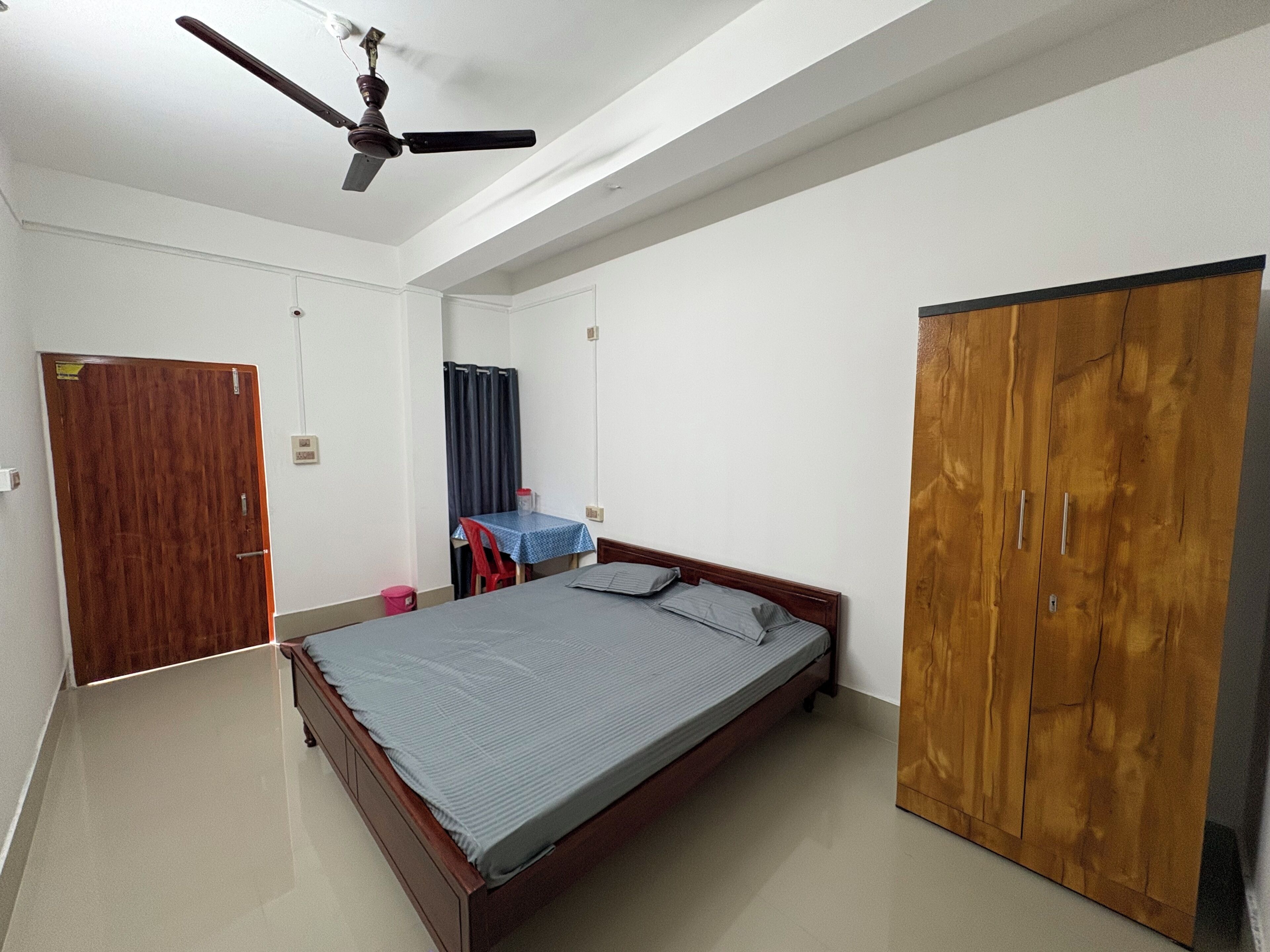 Standard Double Room, Balcony, City View | Desk, free WiFi