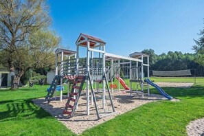 Children’s area - Holiday cottage no. 1A with private jacuzzi (Darlowo)