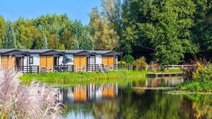 Exterior - Waterfront Holiday Home in Darlowo (Darlowo)