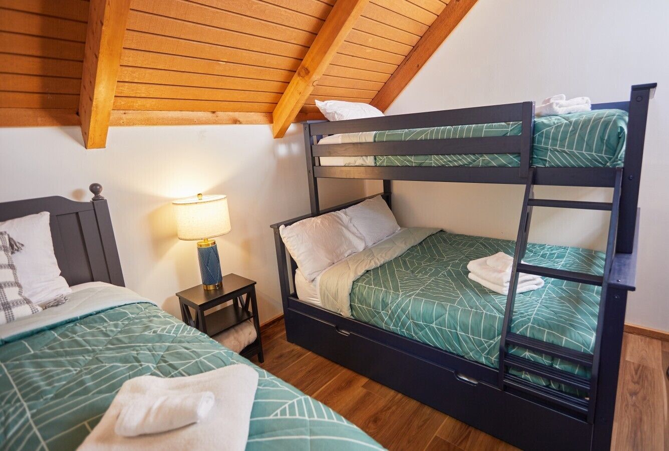 2 bedrooms, WiFi, bed sheets
