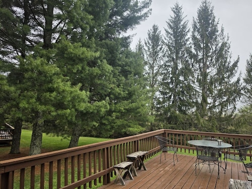 Deerfield Village | Sleeps 10 | Fireplace + Pool