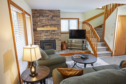 Deerfield Village | Sleeps 10 | Fireplace + Pool