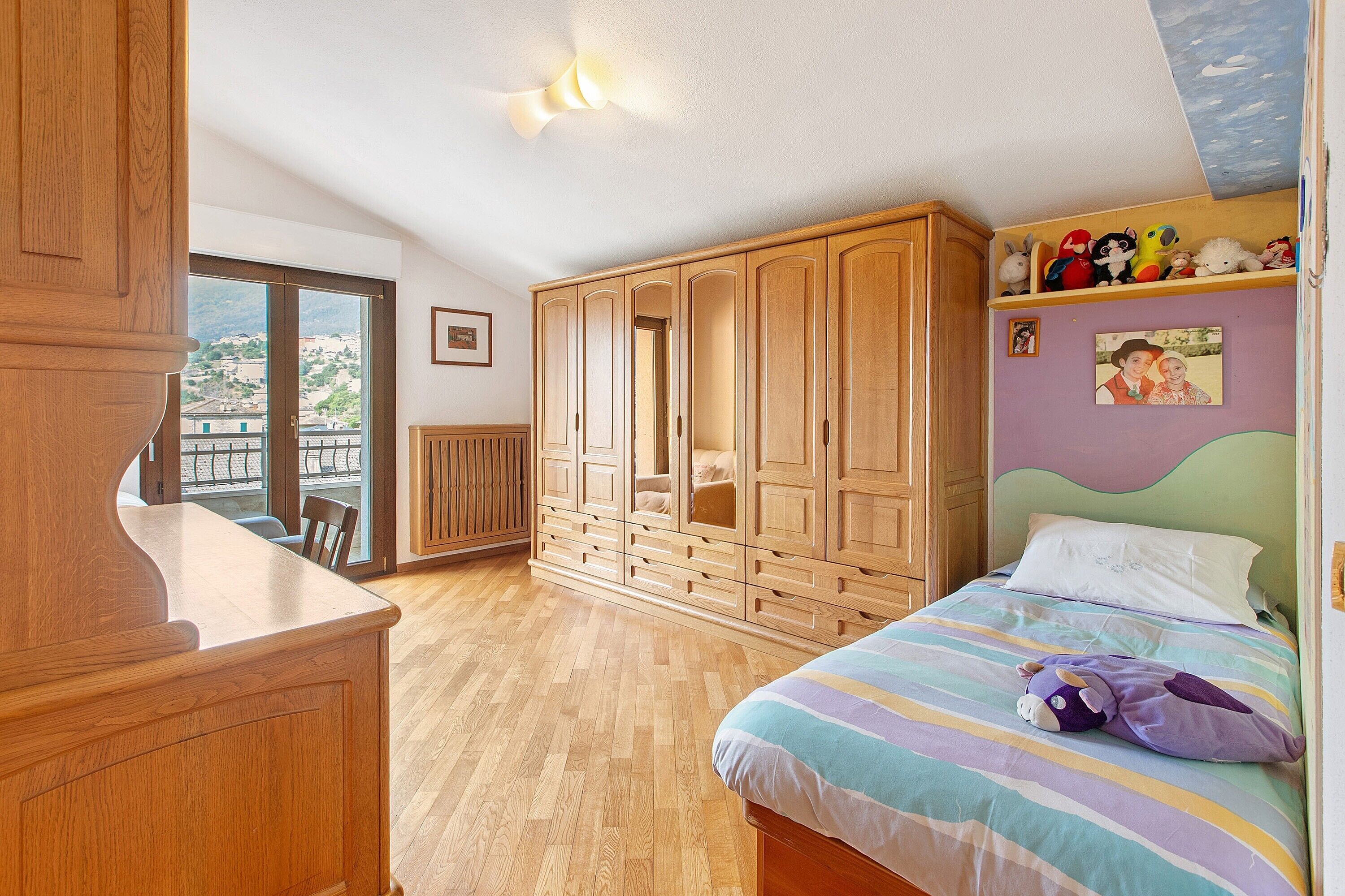 3 slaapkamers, een strijkplank/strijkijzer, wifi, beddengoed