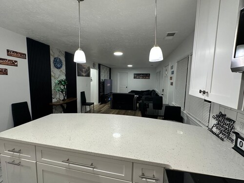 Cozy 3-bedroom house near Downtown Tucker