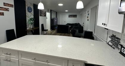 Cozy 3-bedroom house near Downtown Tucker