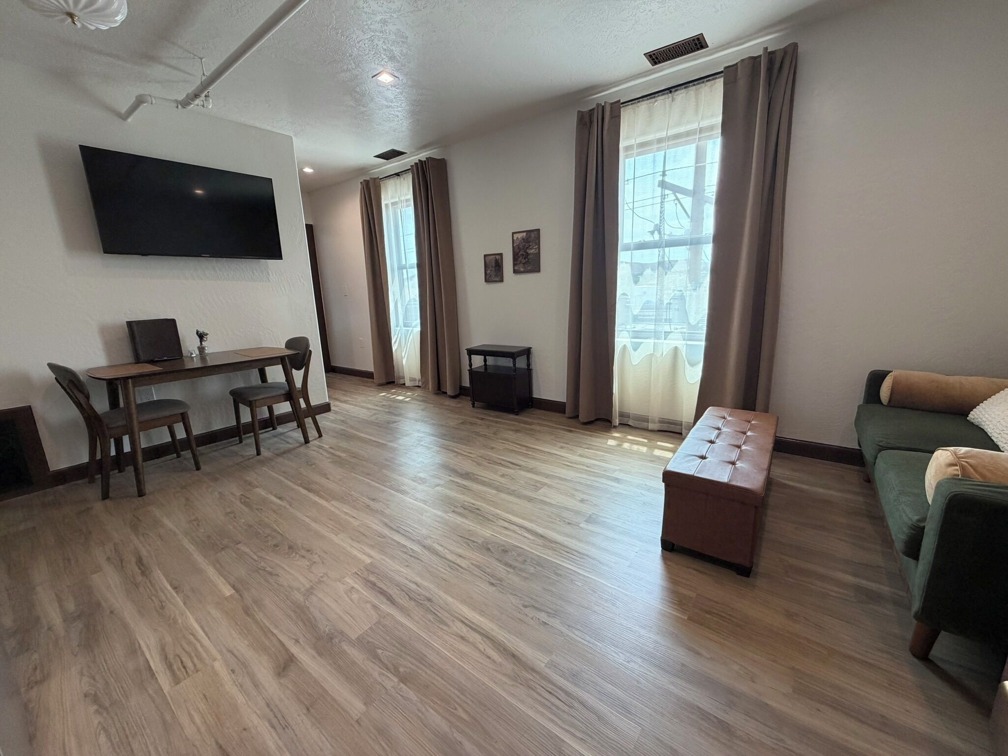 Panoramic Single Room, Mountain View | Living area