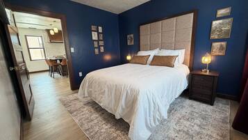 Executive Single Room, City View | Laptop workspace, blackout drapes, soundproofing, WiFi (free)
