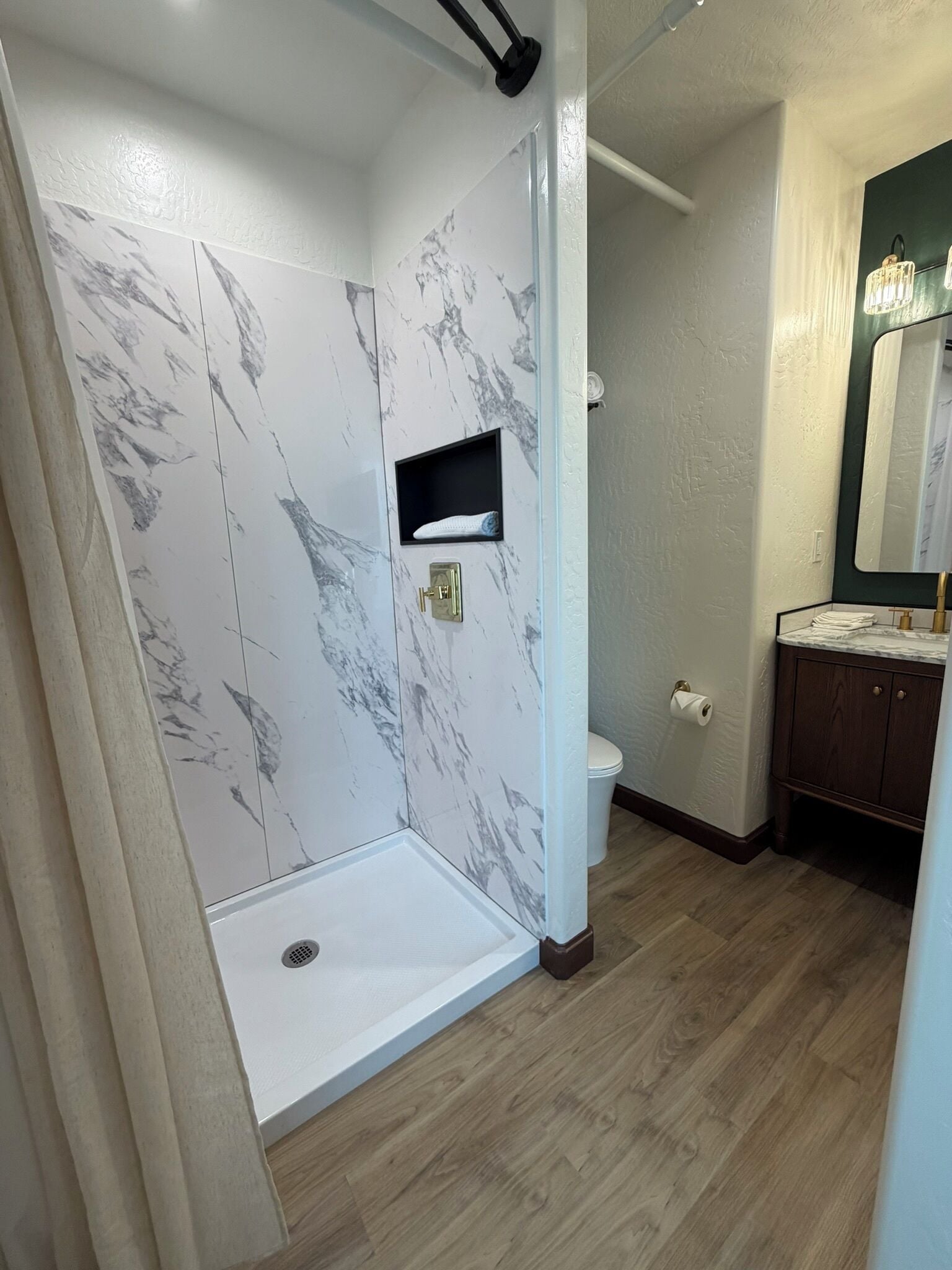 Panoramic Single Room, Mountain View | Bathroom