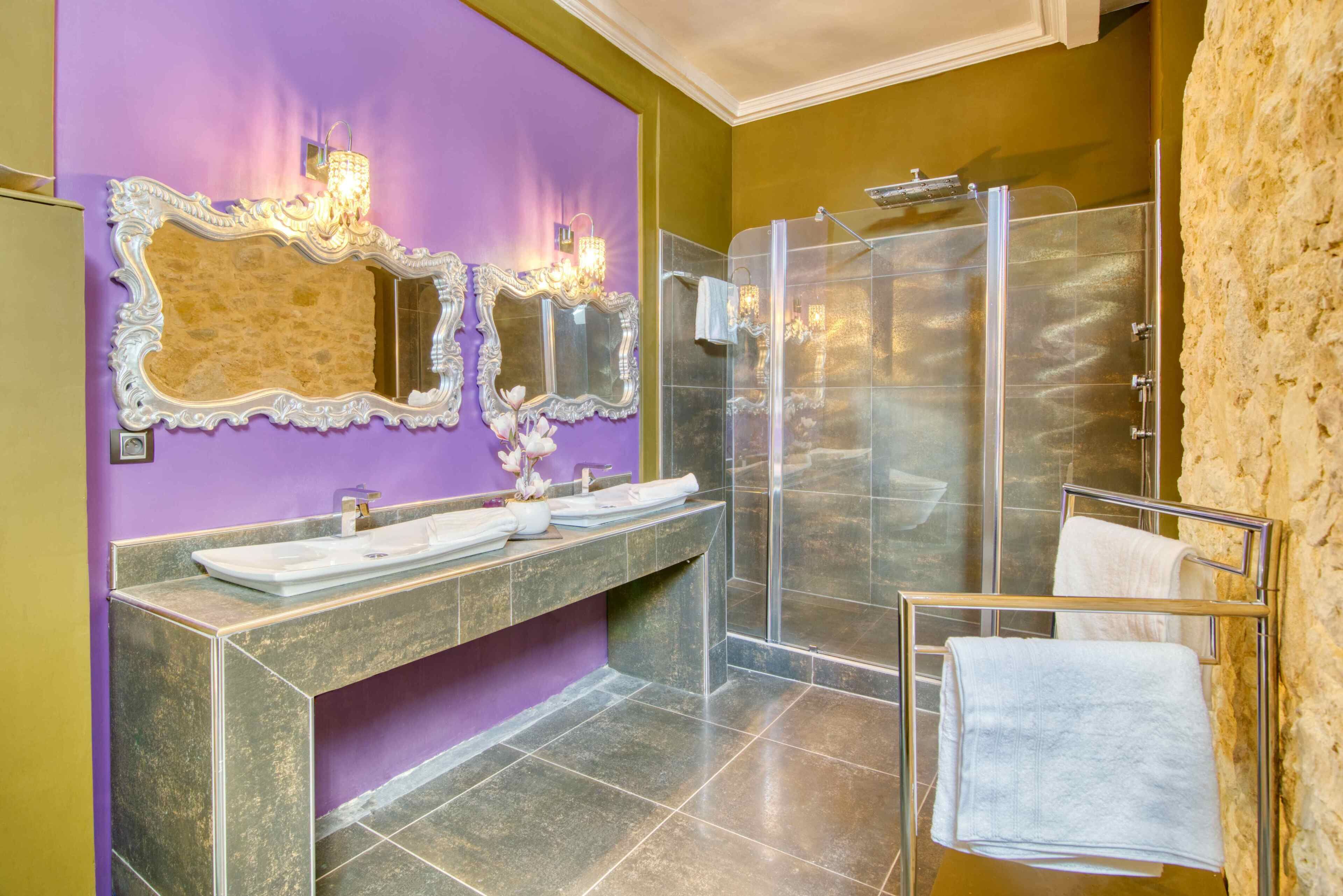 Deluxe Suite, Garden View | Bathroom