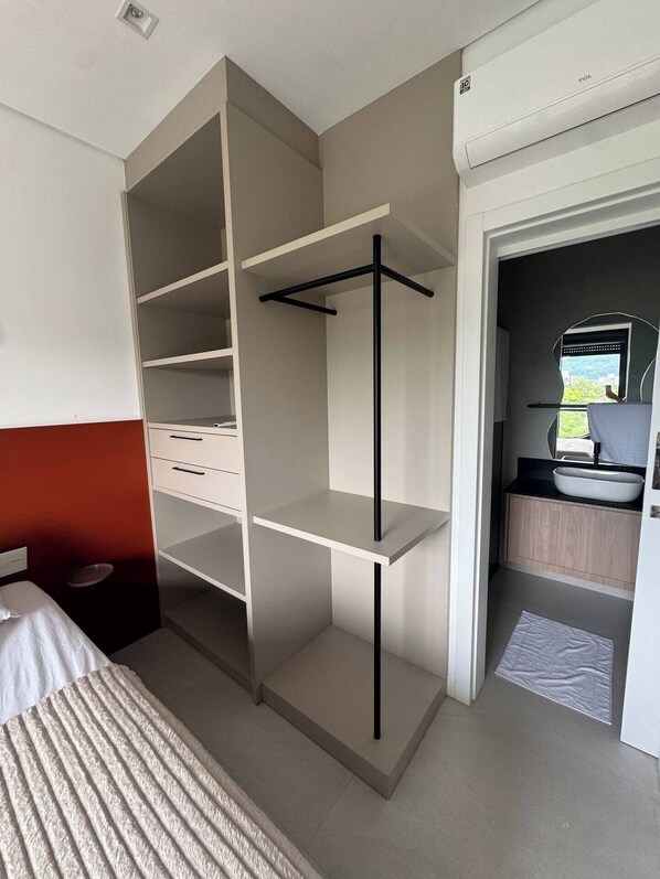 Room - Duplex Penthouse with Jacuzzi and Views of 2 Beaches (Bombinhas)