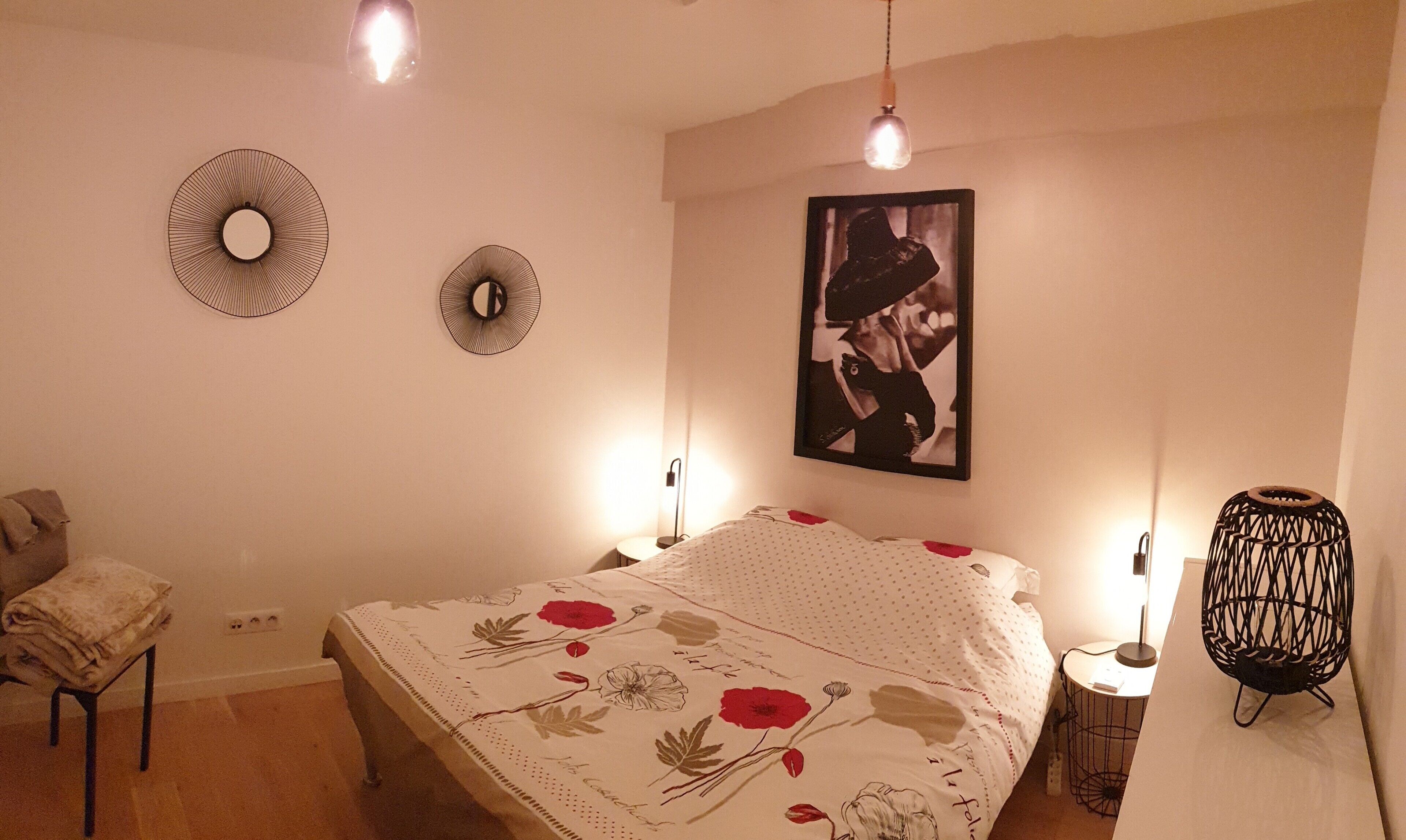 3 chambres, fer et planche à repasser, Wi-Fi, draps fournis