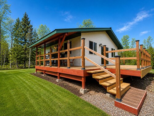 Hardwood Hideaway