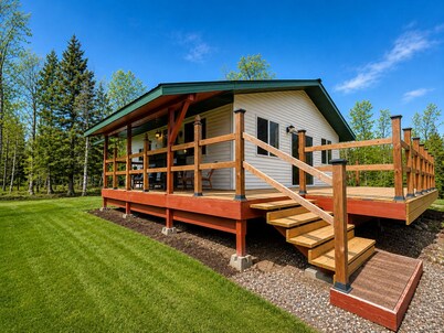 Hardwood Hideaway
