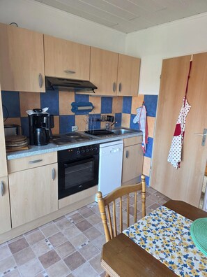 Private kitchen - Vacation apartment in Emsland (Papenburg)