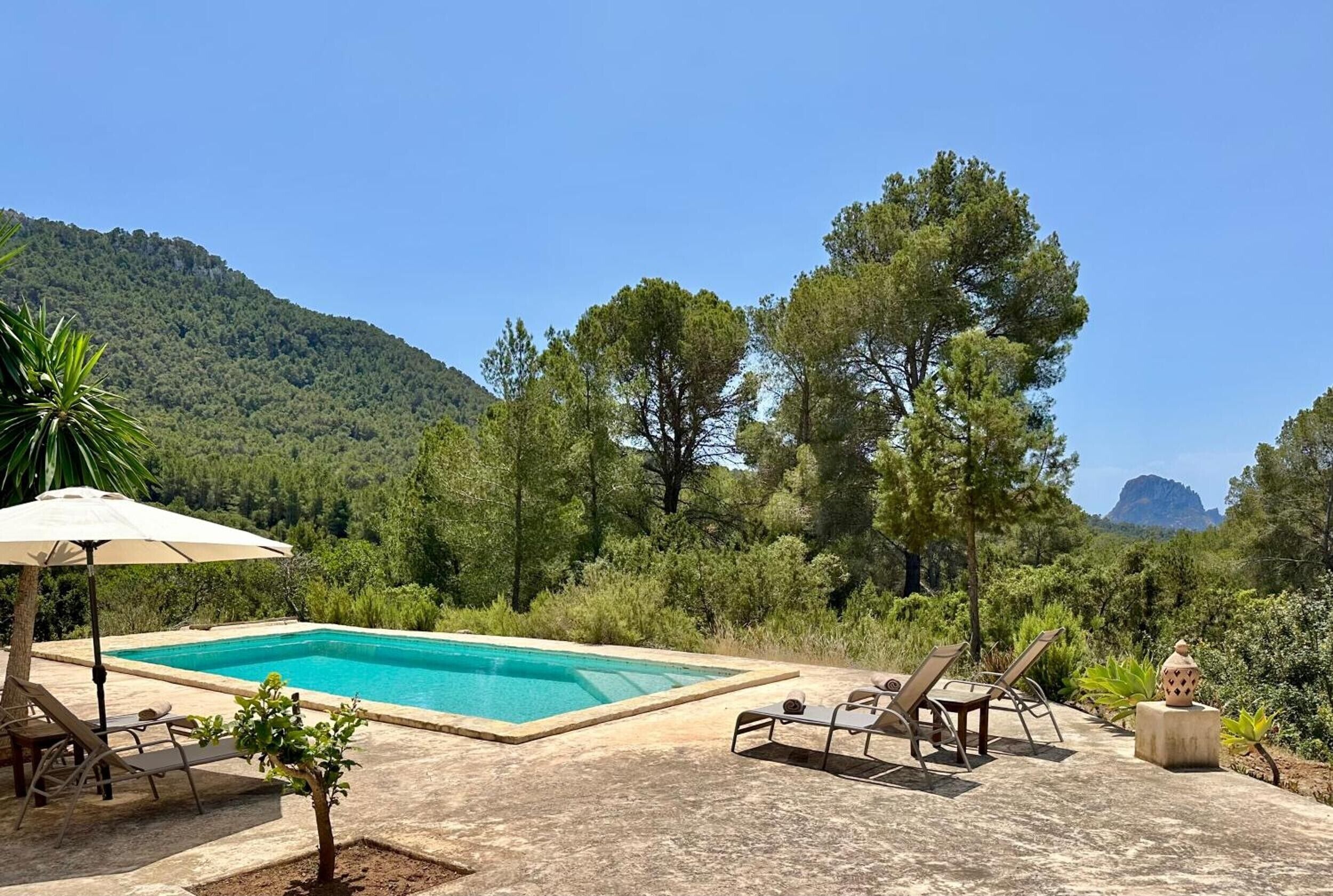 Pool. Villa 'Saljub De Can Sergent' with Mountain View, Wi-Fi and Air Conditioning