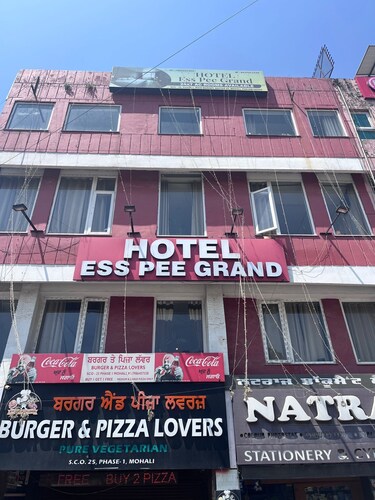 Hotel SP Grand Sector 55 By OTABoostup