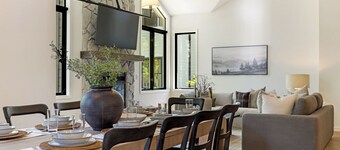 NEWLY ADDED! 6 BR Mountain & Golf retreat, Hot tub, Newly remodeled & furnished