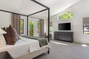 6 bedrooms, desk, iron/ironing board, travel cot - NEWLY ADDED! 6 BR Mountain & Golf retreat, Hot tub, Newly remodeled & furnished (Avon)