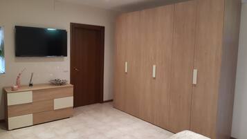 2 Schlafzimmer, Bügeleisen/Bügelbrett, kostenloses WLAN, Bettwäsche
