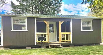The Turtle/Mikinak Cabin, located within 35-40 minutes from Pictured Rocks