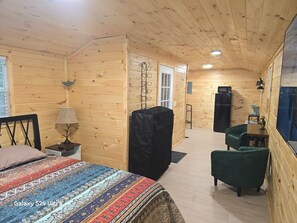 WiFi - The Turtle/Mikinak Cabin, located within 35-40 minutes from Pictured Rocks (Germfask)