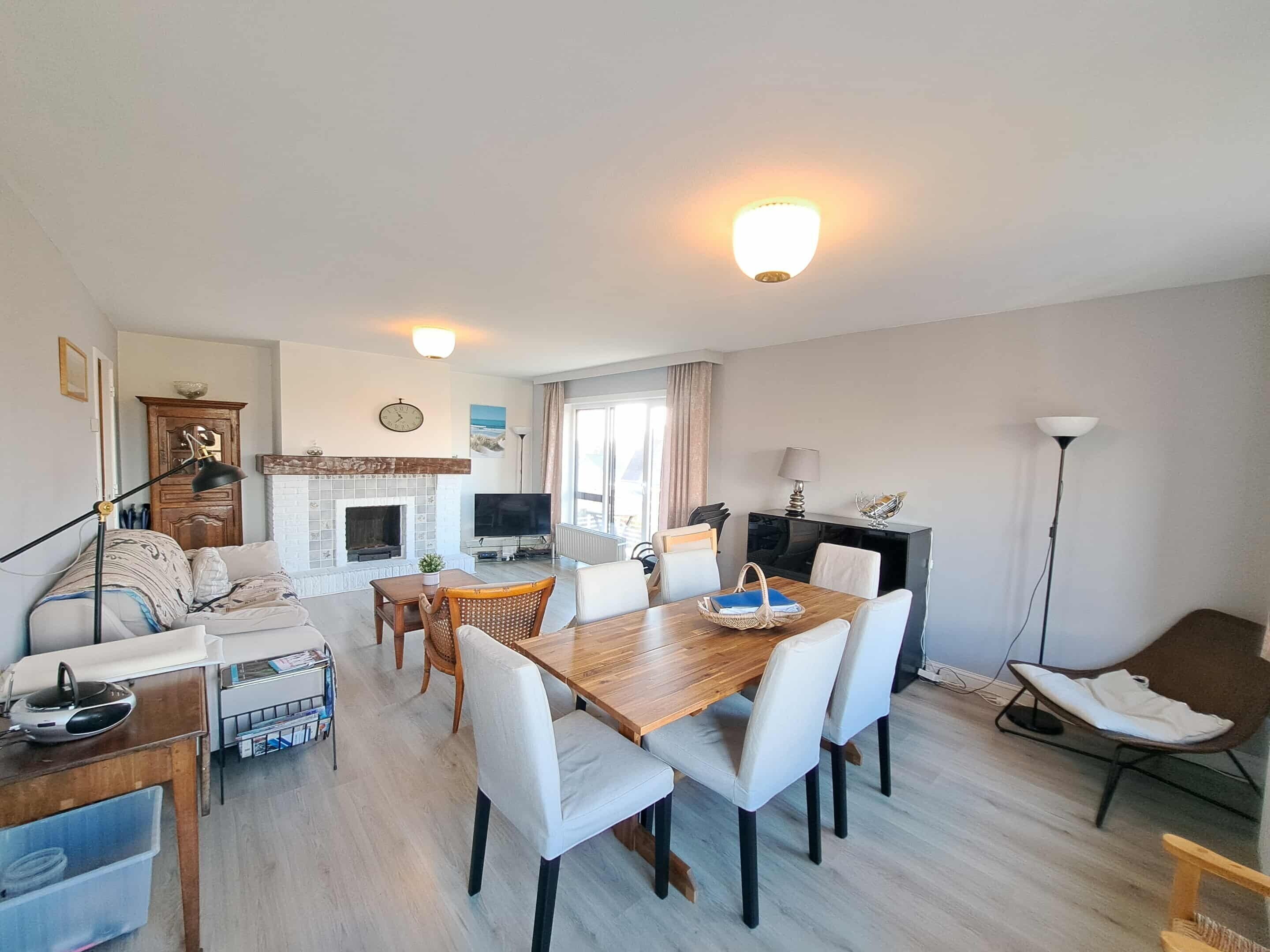 Apartment | Dining