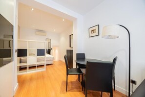 Appartement Deluxe | Salle à manger