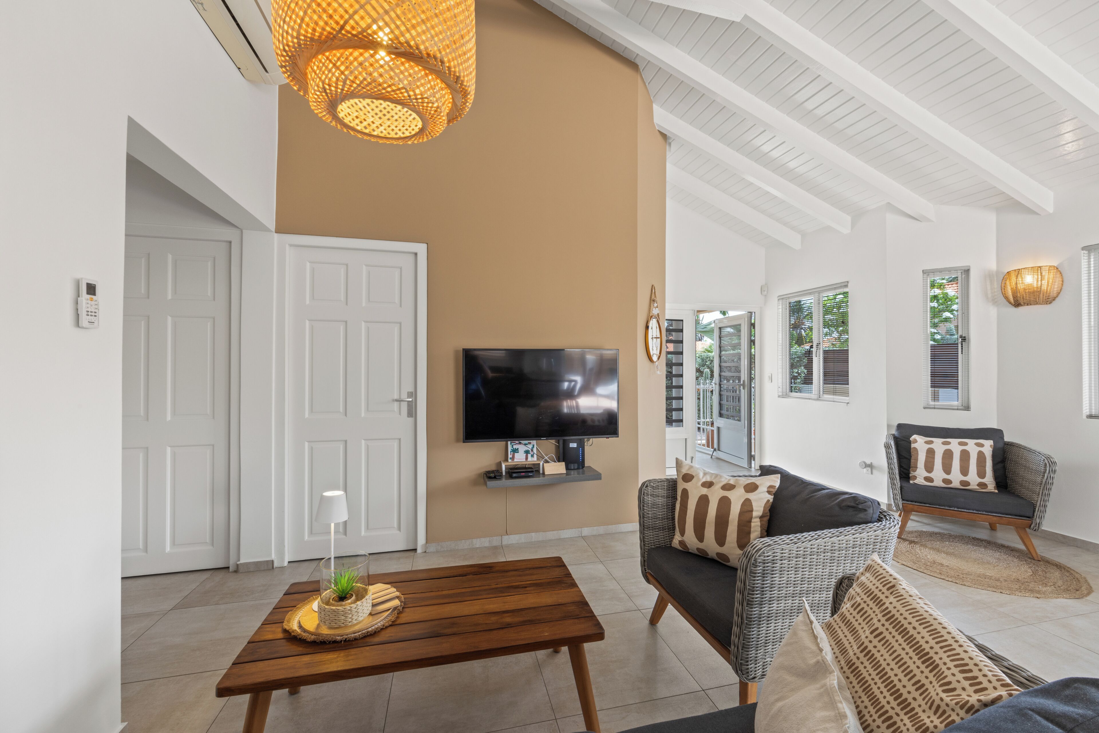 Family Villa, 3 Bedrooms, Private Pool | Living area