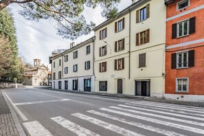 Apartamento, balcón, vistas al patio | Exterior
