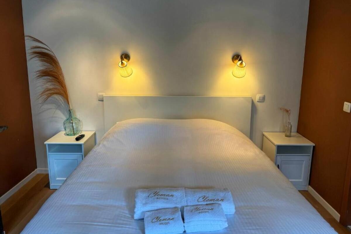 Double Room, Patio, Courtyard View | In-room safe, blackout curtains, soundproofing, free WiFi