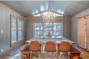 Dining - 5 Bedroom Cabin, Hot Tub, Fire Pit, Great Location (Big Bear,)