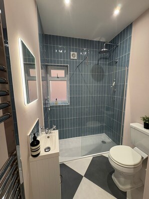 Bruser, håndklæder, Toiletpapir