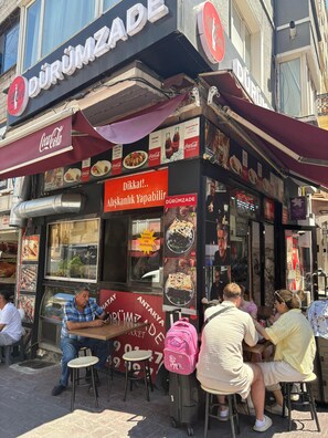 Apartment, 1 Bedroom, Smoking, City View | Dining - Taksim Square - Deluxe Studio 402 (Istanbul)