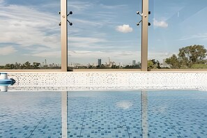 Pool - Studio Facing the Park with Pool & Workspace (Buenos Aires)