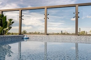 Pool - Studio Facing the Park with Pool & Workspace (Buenos Aires)