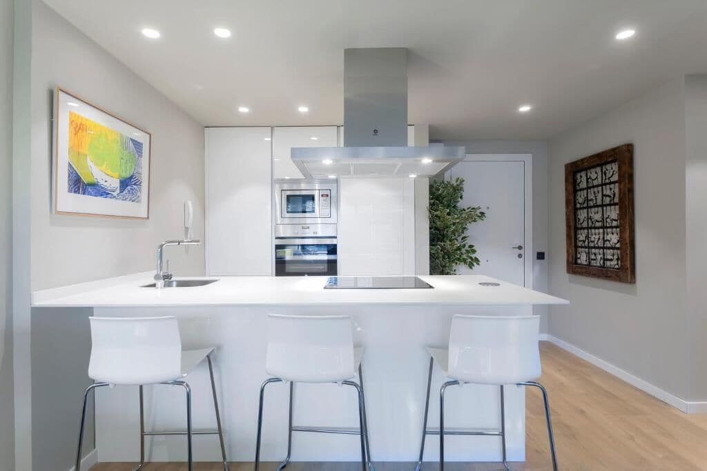 Superior Apartment, Balcony, City View | Private kitchen