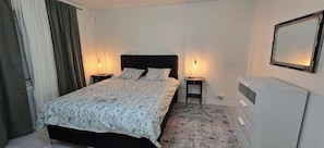 3 Schlafzimmer, Bügeleisen/Bügelbrett, WLAN, Bettwäsche