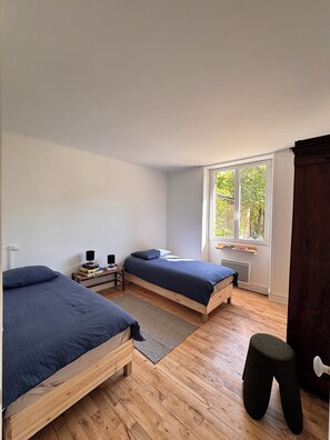 Iron/ironing board, WiFi - Renovated Périgourdine stone house with grounds (Daglan)