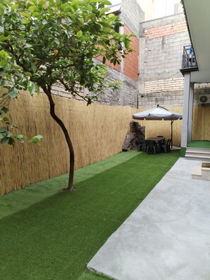 Outdoor dining - Etnamia Art - Pop Apartment (Paterno)