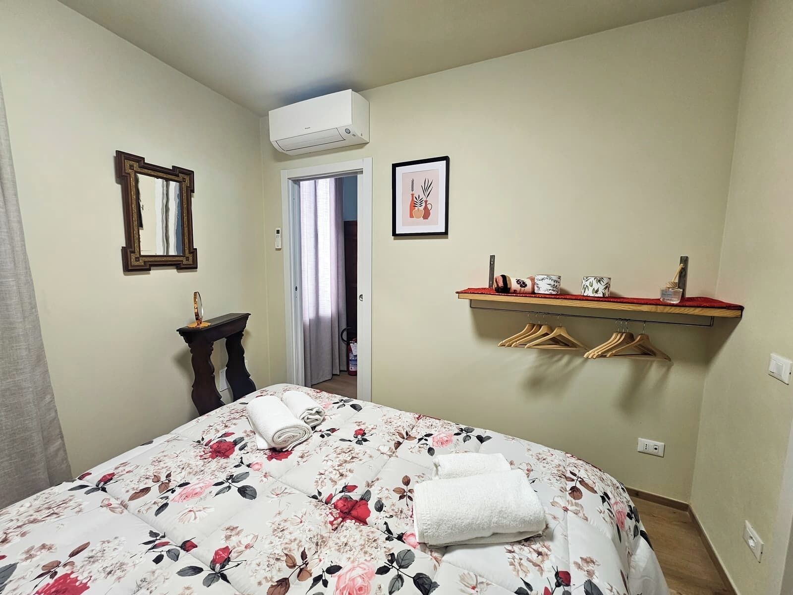 1 bedroom, free WiFi, bed sheets