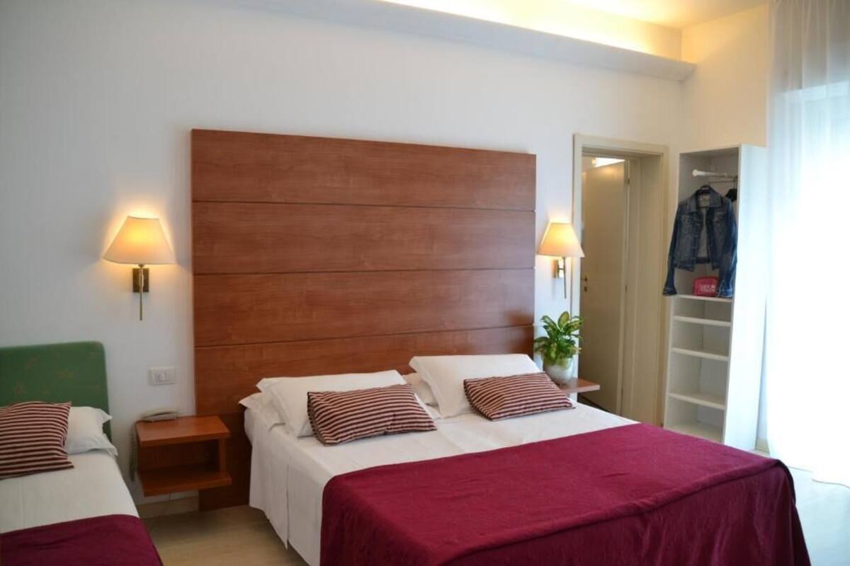 Coffres-forts dans les chambres, bureau, Wi-Fi gratuit