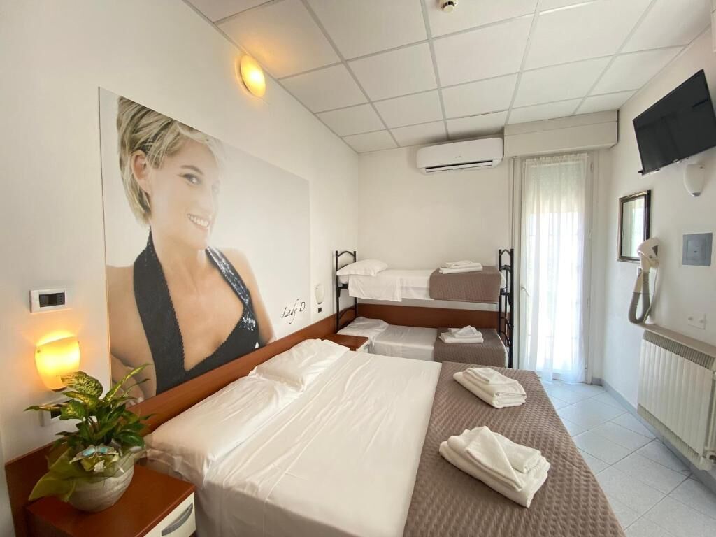Standard-Vierbettzimmer, Balkon