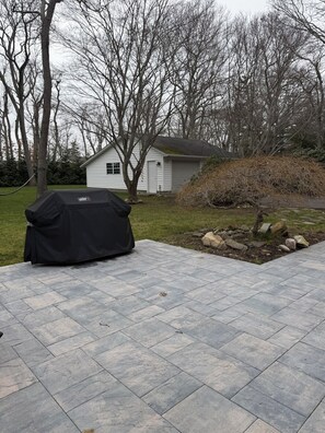 Terrace/patio - Peaceful and updated 4-bedroom house in East Quogue (East Quogue)
