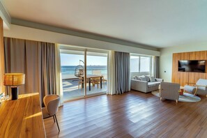 Luxury Apartment, Balcony, Sea View | Living area