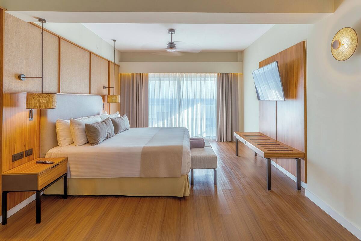 Blackout drapes, iron/ironing board, free WiFi