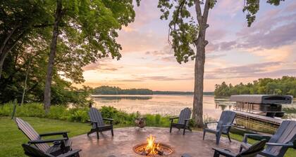 Lakefront Cabin ~ Sandbar, Fishing, Restaurants & Recreation