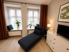 Living area - Old Town Garden Apartment (Kraków)