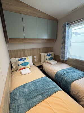 2 bedrooms, WiFi - The Pine Tree Cove (Poole)