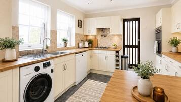 Microwave, oven, stovetop, dishwasher