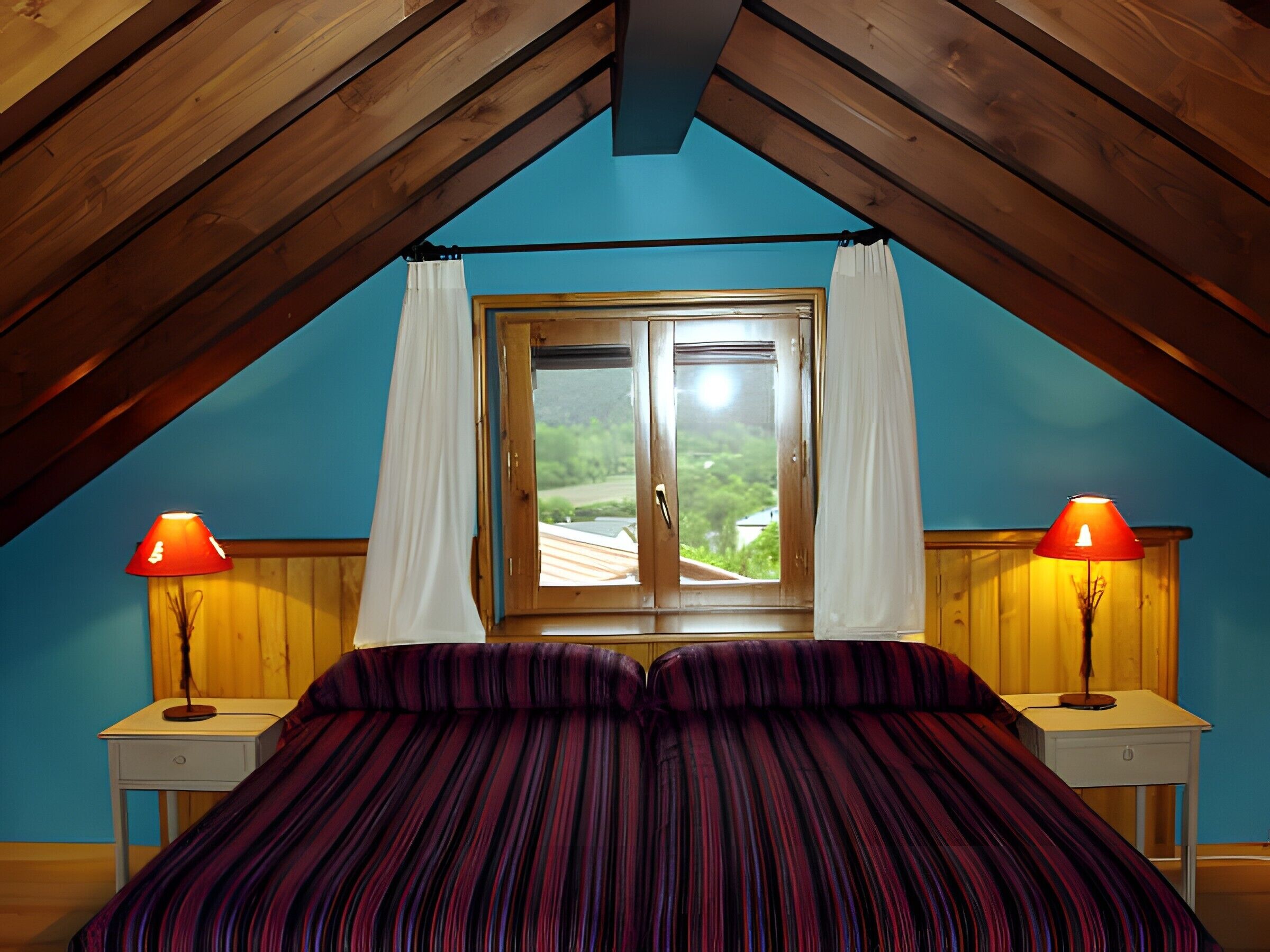 5 bedrooms, iron/ironing board, bed sheets